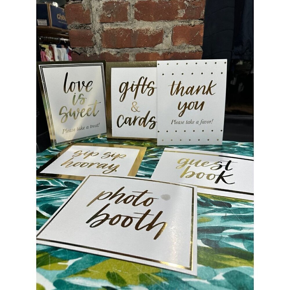 7 Gold Cardboard Party signs
